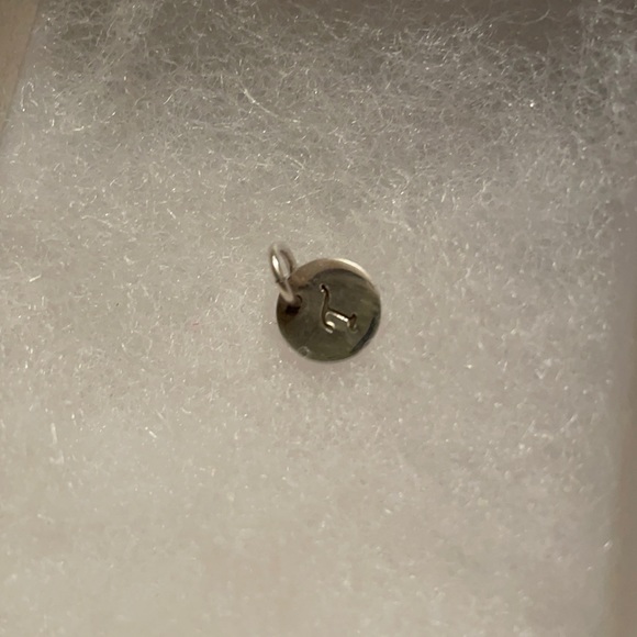 “T” necklace - Picture 1 of 3